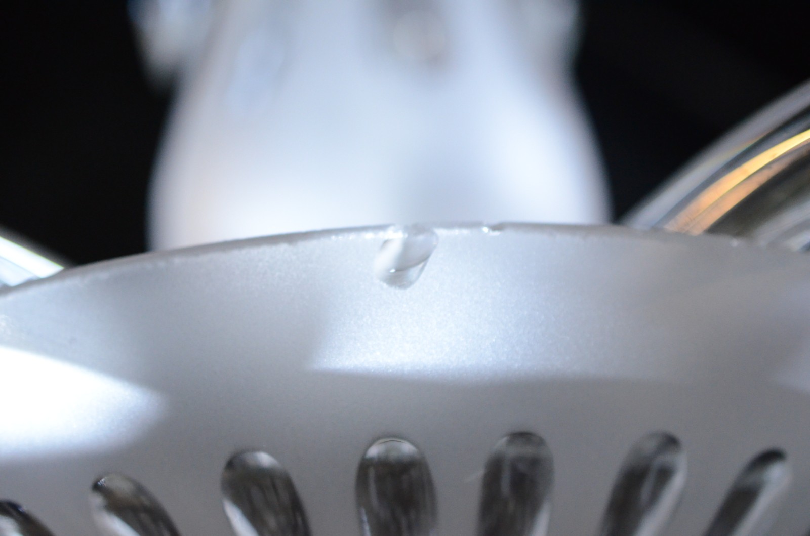Belíssimo Lustre de cristal para 6 luzes, mangas foscas, pingentes... - foto 10 de 10