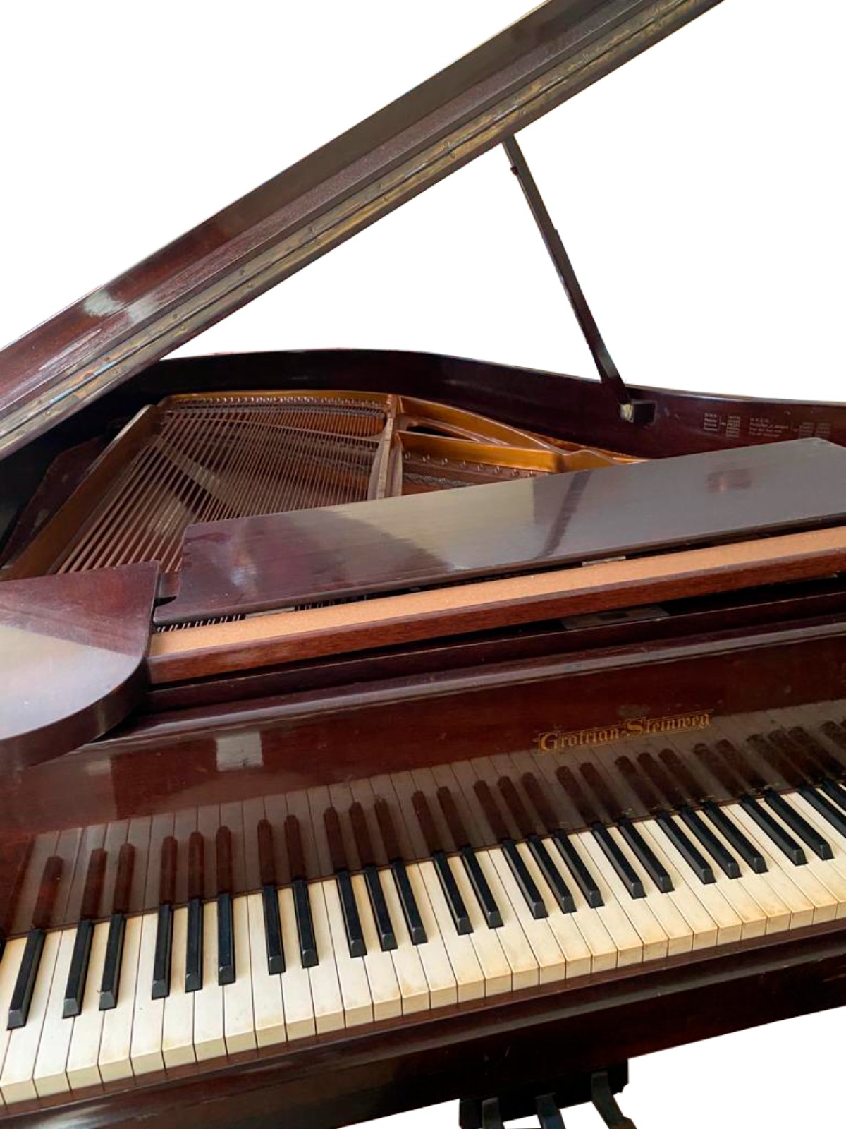 Piano de 1/4 de cauda. Acompanha banqueta. Pequenos arranhões na... - foto 6 de 9