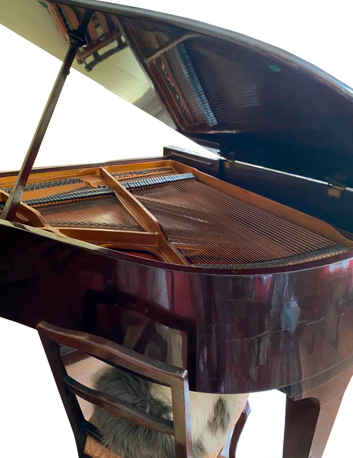 Piano de 1/4 de cauda. Acompanha banqueta. Pequenos arranhões na... - foto 8 de 9