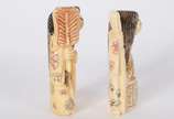NETSUKE,  - Dois netsukes de marfim, personagens do teatro Kabuki.