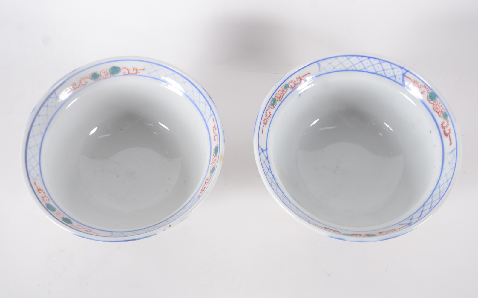 Par de bowls de porcelana japonesa Imari. - foto 5 de 8