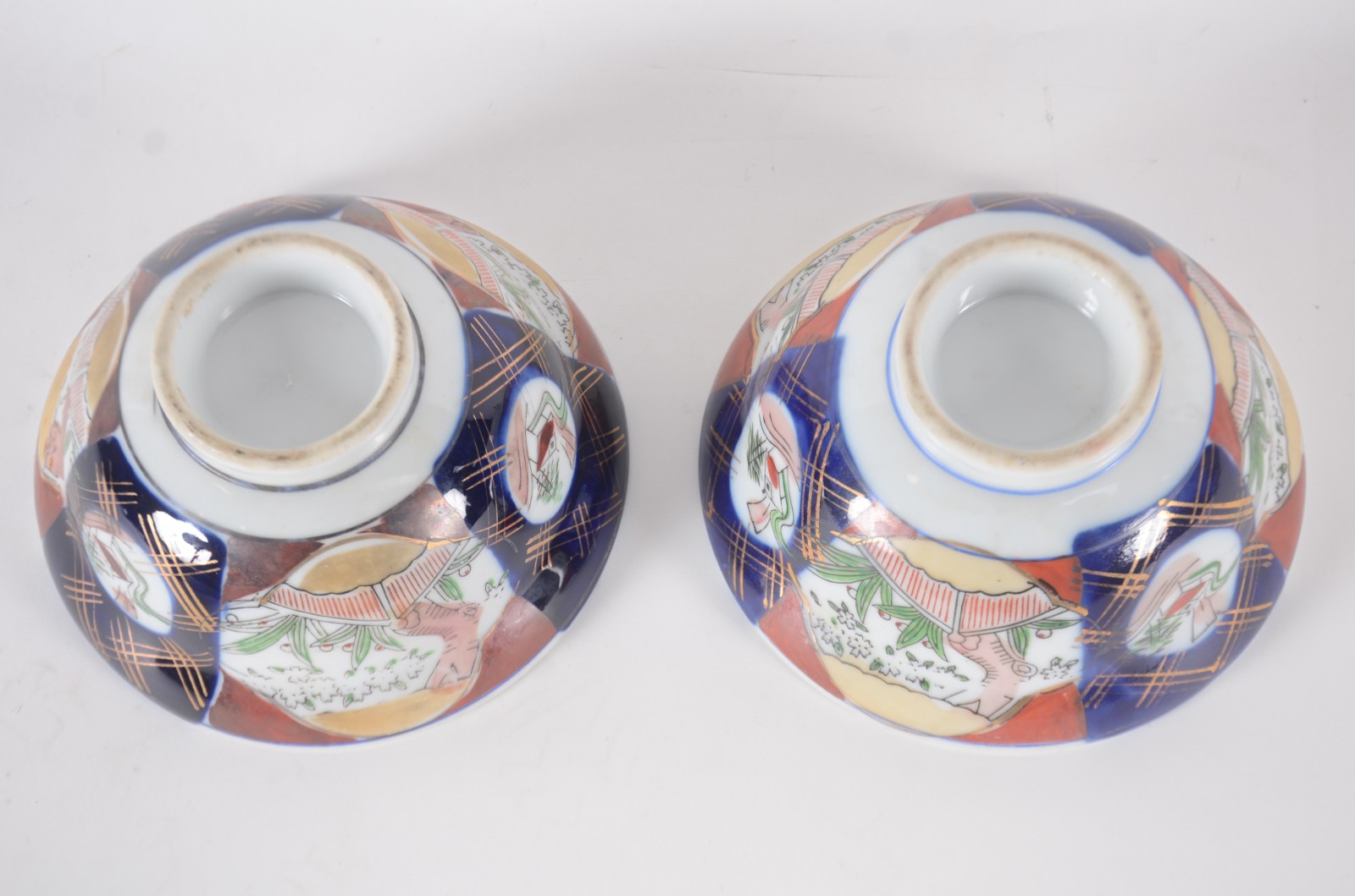 Par de bowls de porcelana japonesa Imari. - foto 7 de 8