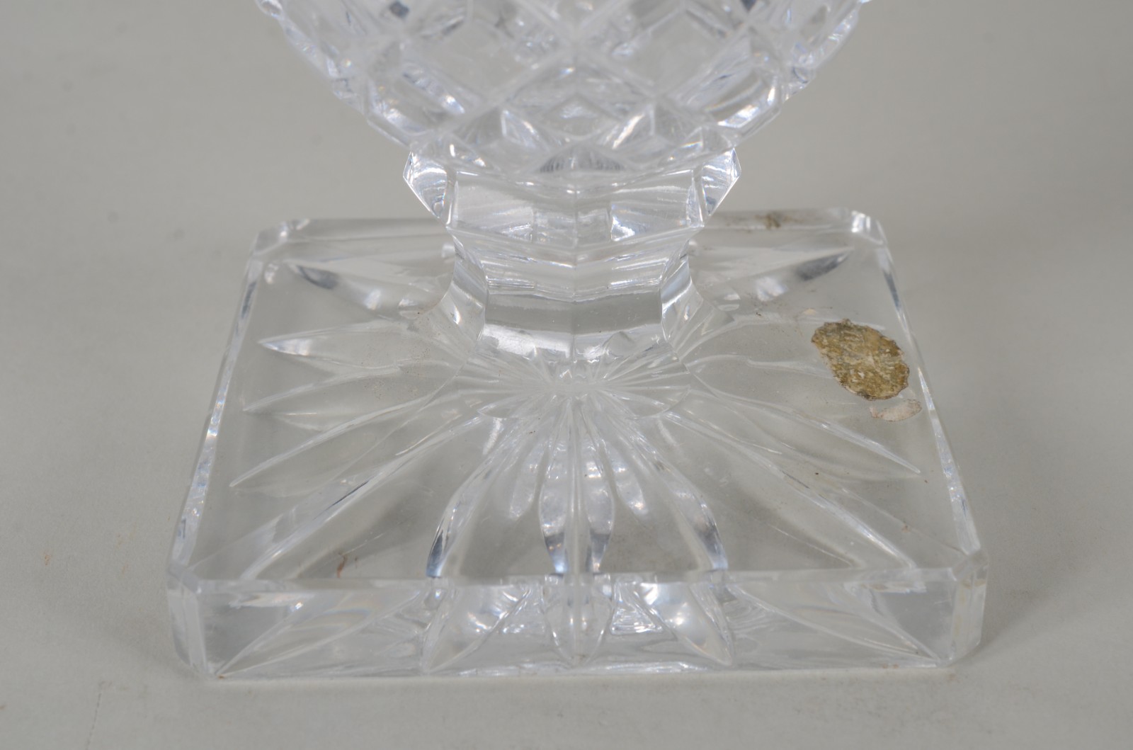 Compoteira de cristal tcheco lapidado. - foto 3 de 9