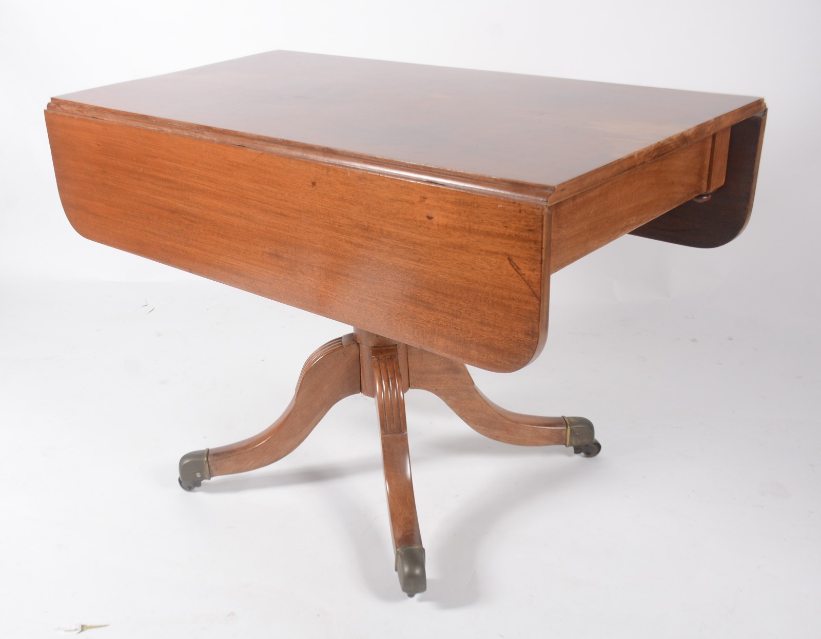 Mesa auxiliar de madeira nobre, estilo ingles, tampo retangular com... - foto 1 de 9