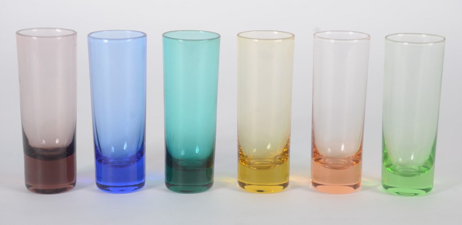Diversas peças de vidro, sendo: Seis copos para whisky e 6 copos... - foto 5 de 6
