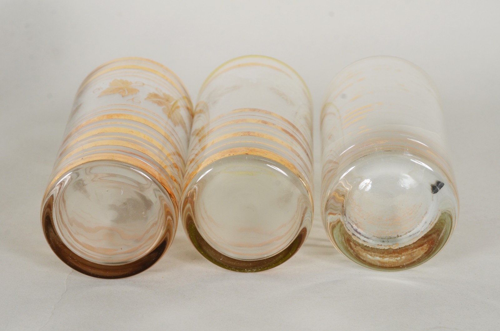 Diversas peças em demi cristal, sendo: 11 copos longos em modelos... - foto 7 de 10