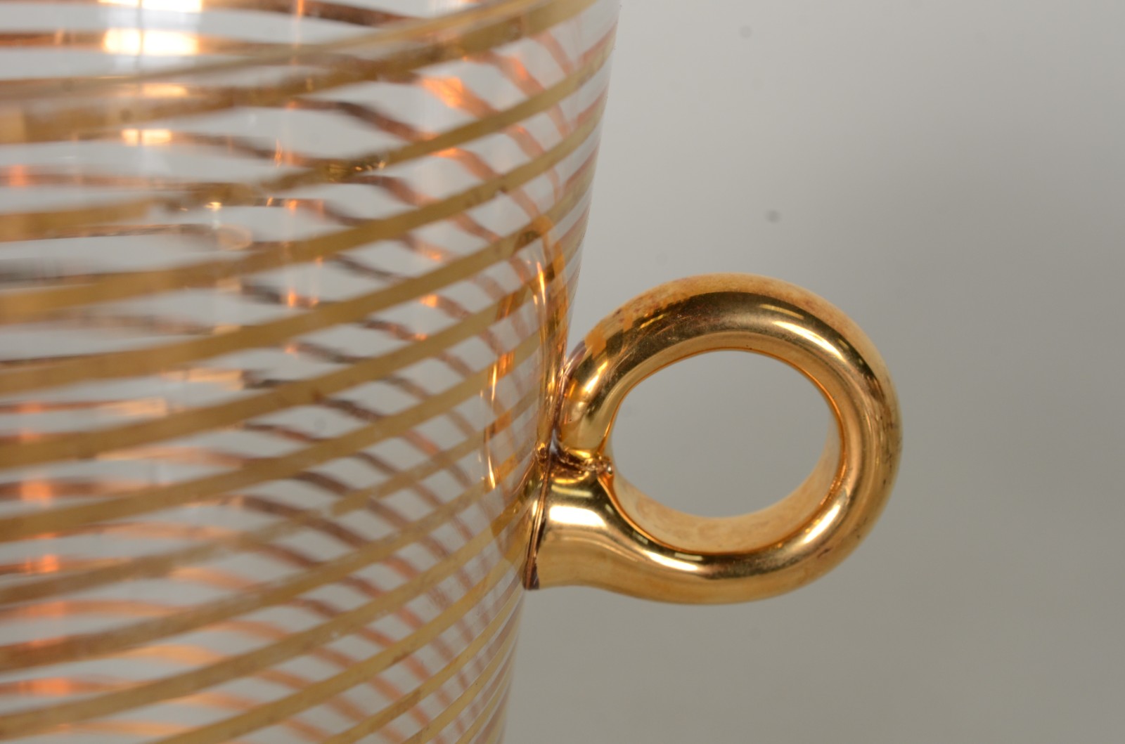 Diversas peças em demi cristal, sendo: 11 copos longos em modelos... - foto 9 de 10
