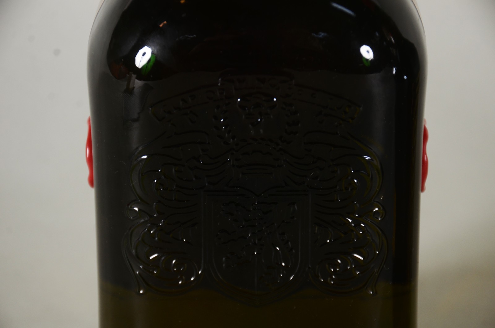 Três bebidas diversas, sendo: Whisky Buchanans; Whisky Ballantines e... - foto 7 de 11