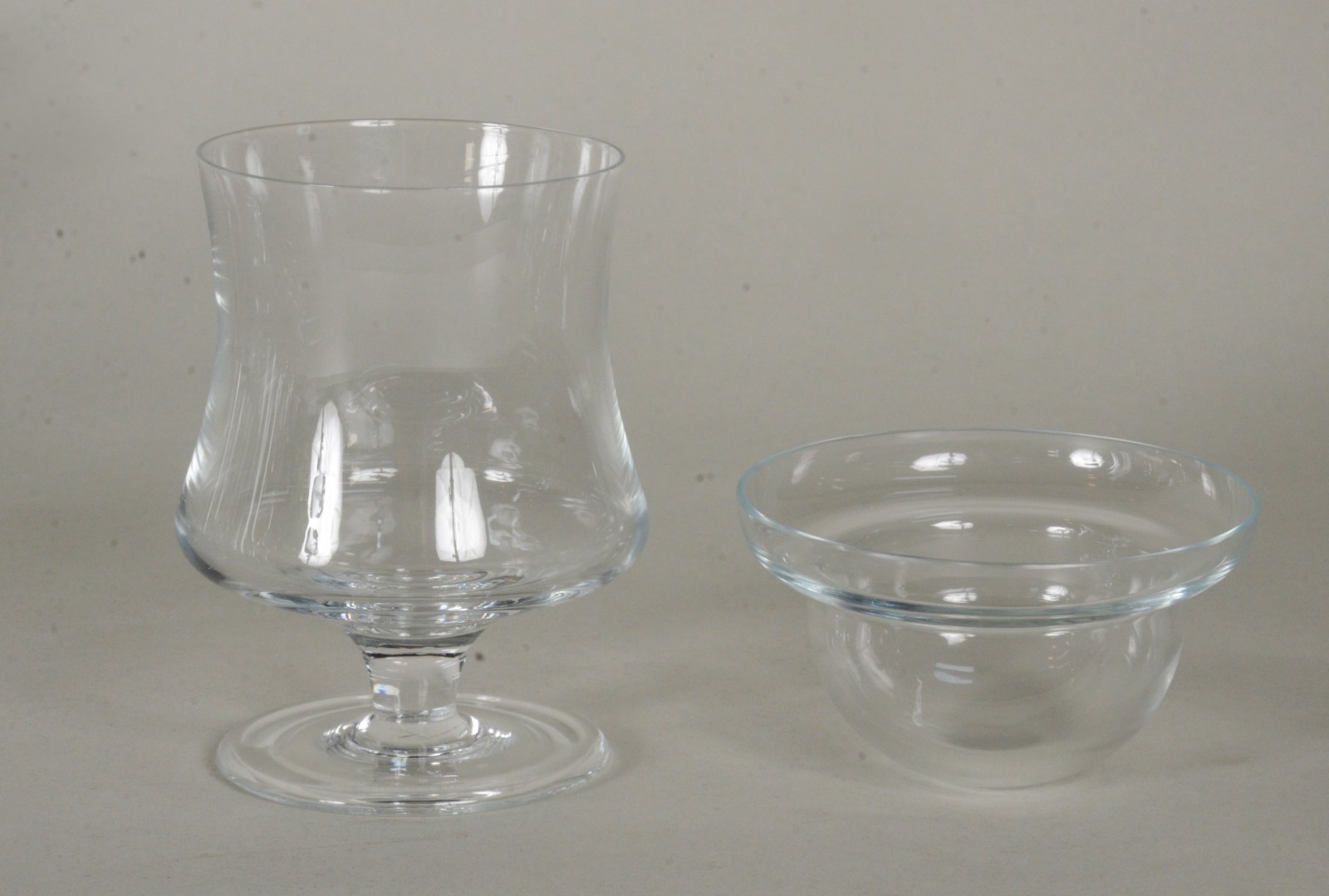 Onze taças em demi cristal para coquetel de camarão. Mínimos bicados. - foto 2 de 6