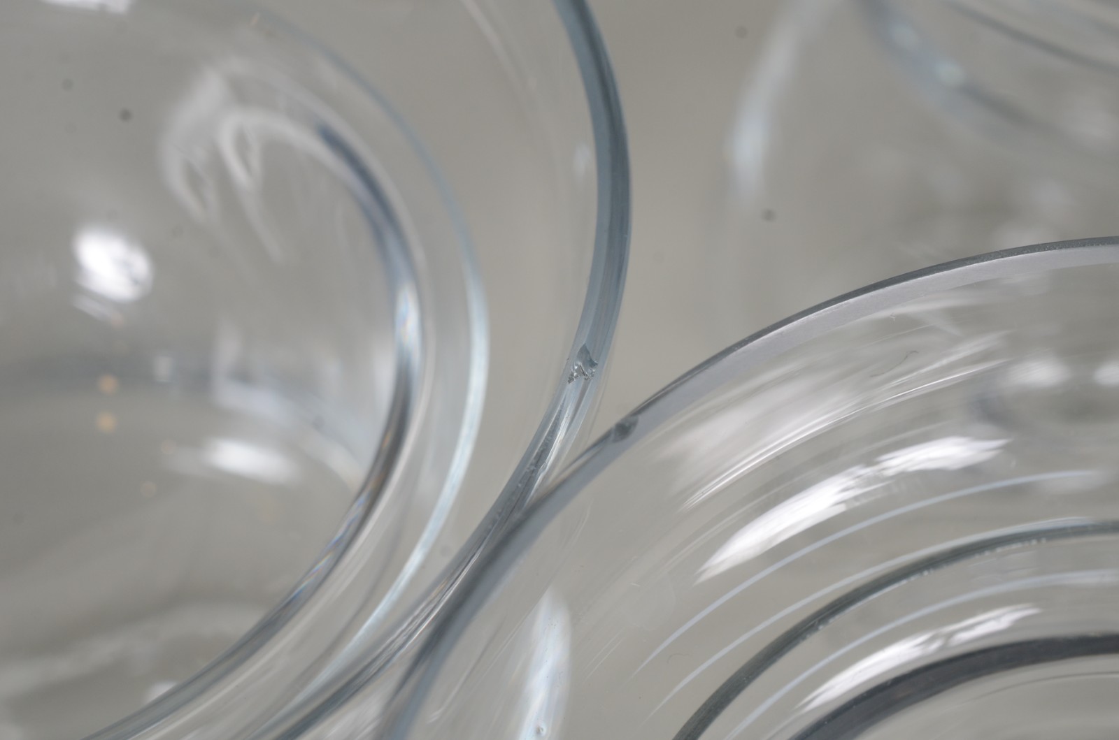 Onze taças em demi cristal para coquetel de camarão. Mínimos bicados. - foto 5 de 6