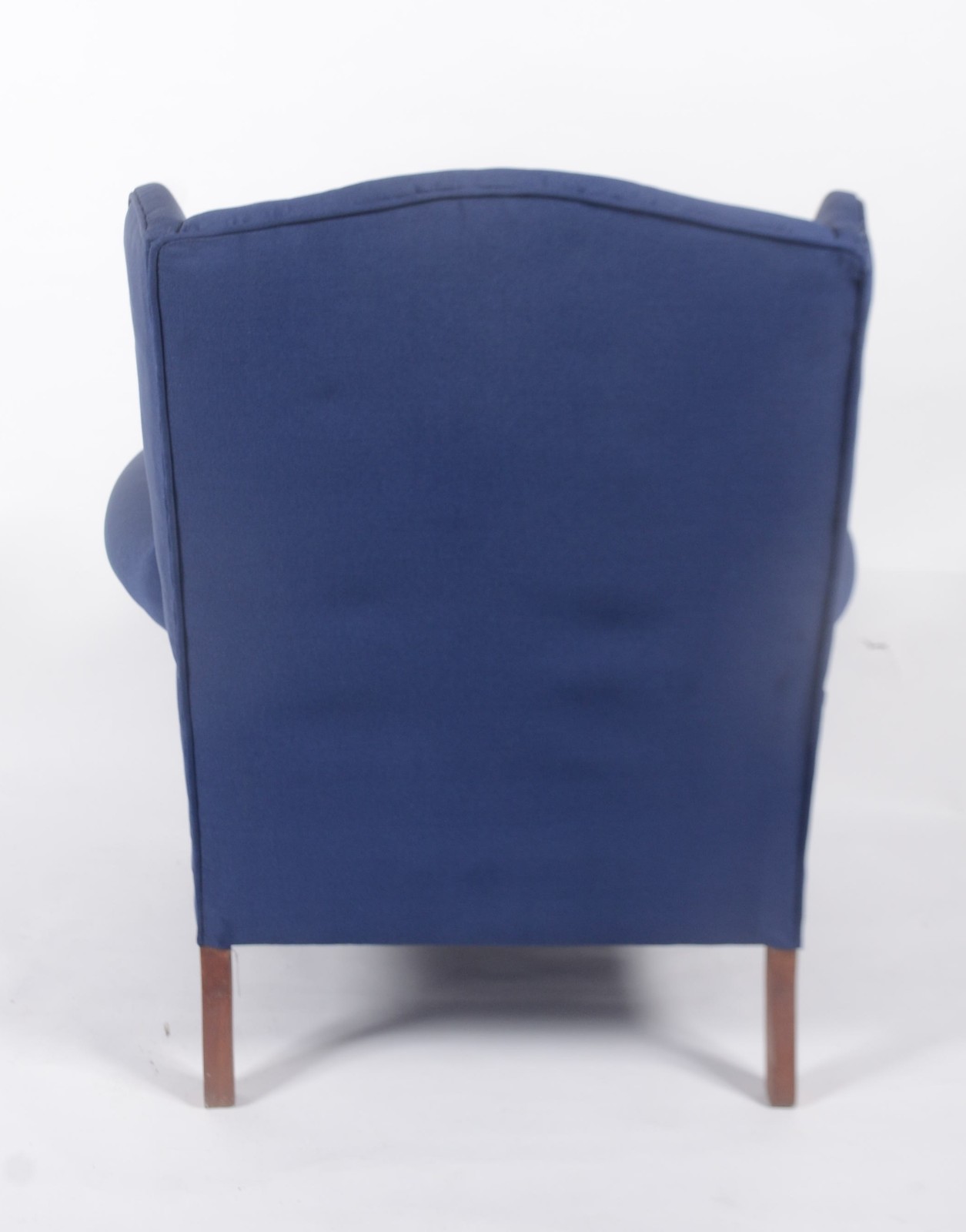 Bergere com estrutura de madeira nobre, estofada e forrada em tecido... - foto 4 de 4