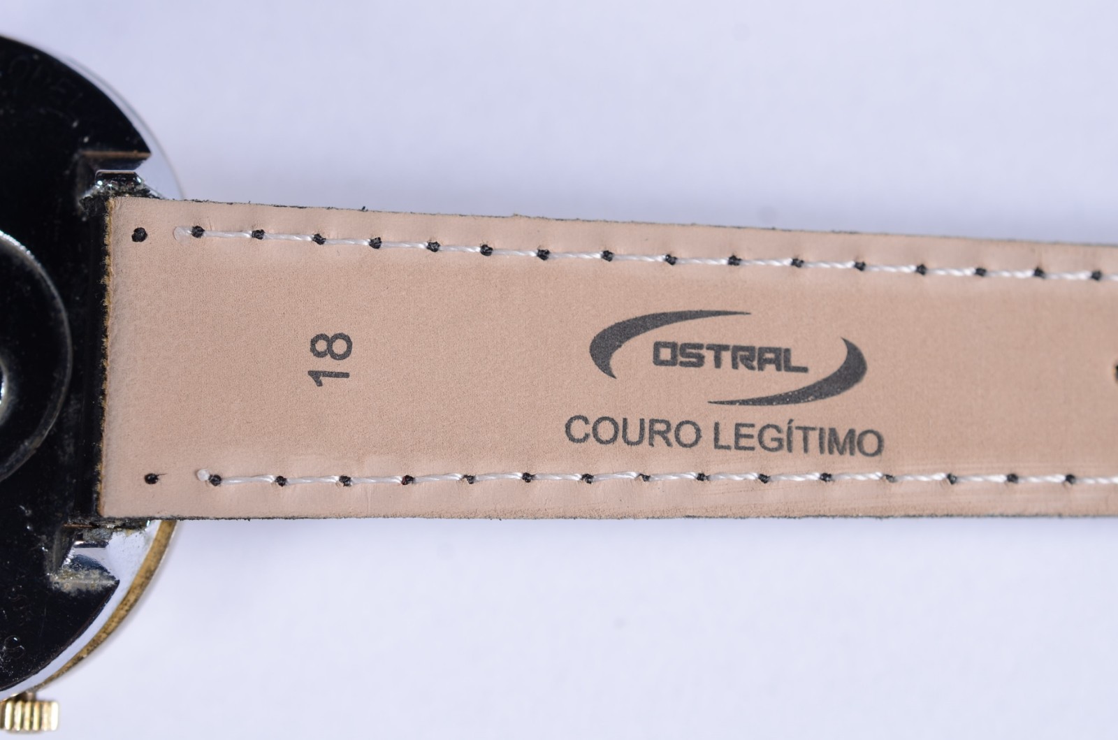 Relógio de pulso Vintage, pulseira de couro, á corda. Funcionando. - foto 9 de 9