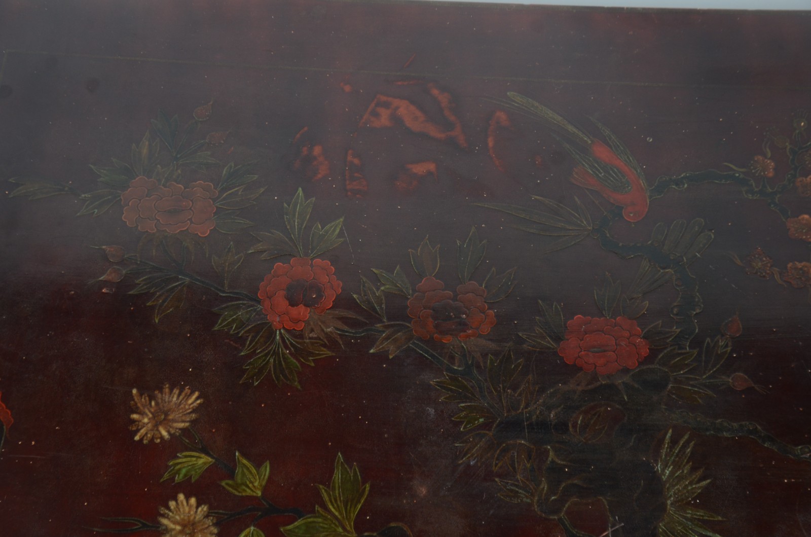 Mesa de centro de madeira nobre, tampo feitio retangular com pintura... - foto 5 de 11