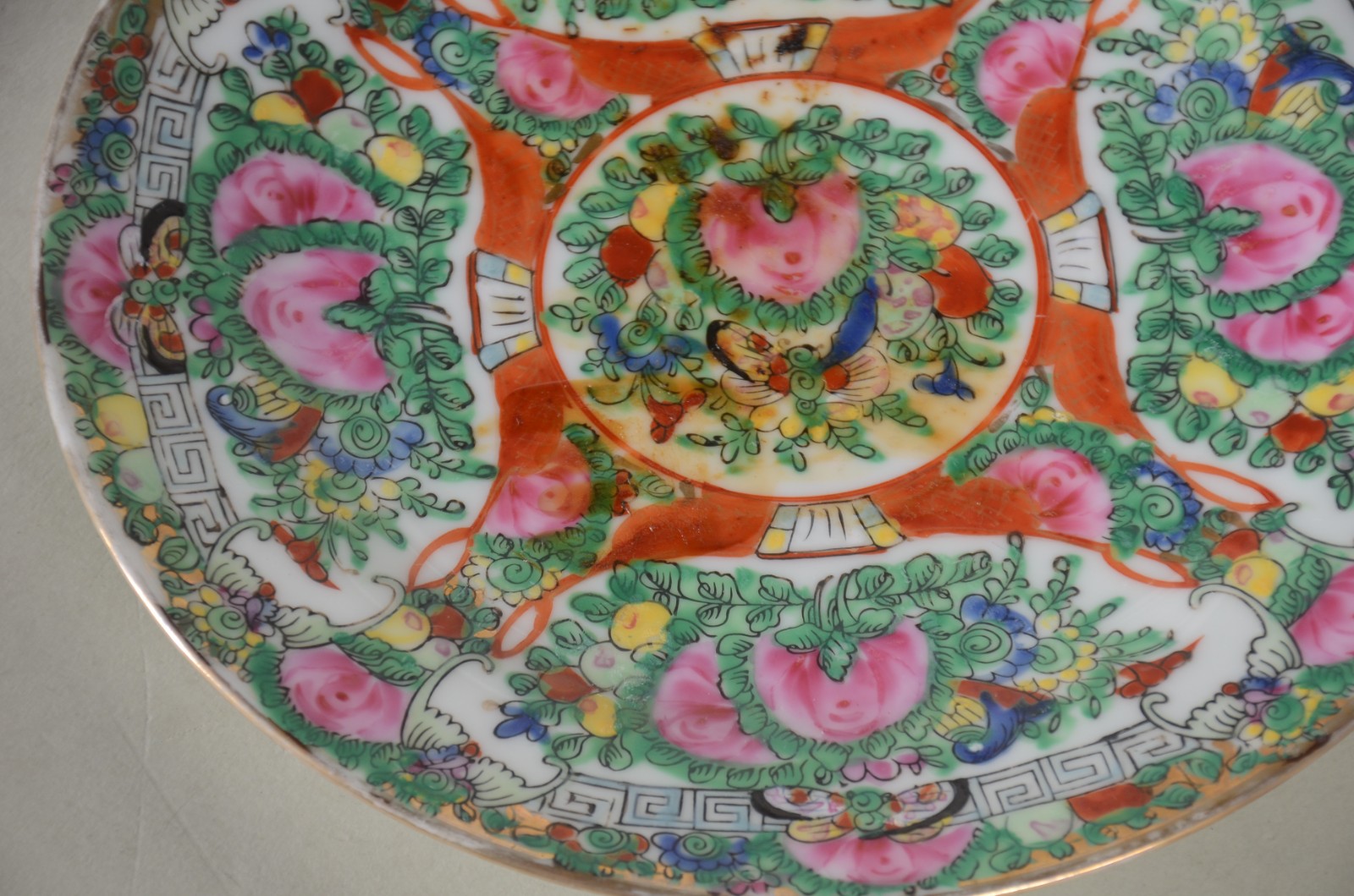 Conjunto com nove pratos de sobremesa de porcelana oriental... - foto 8 de 9