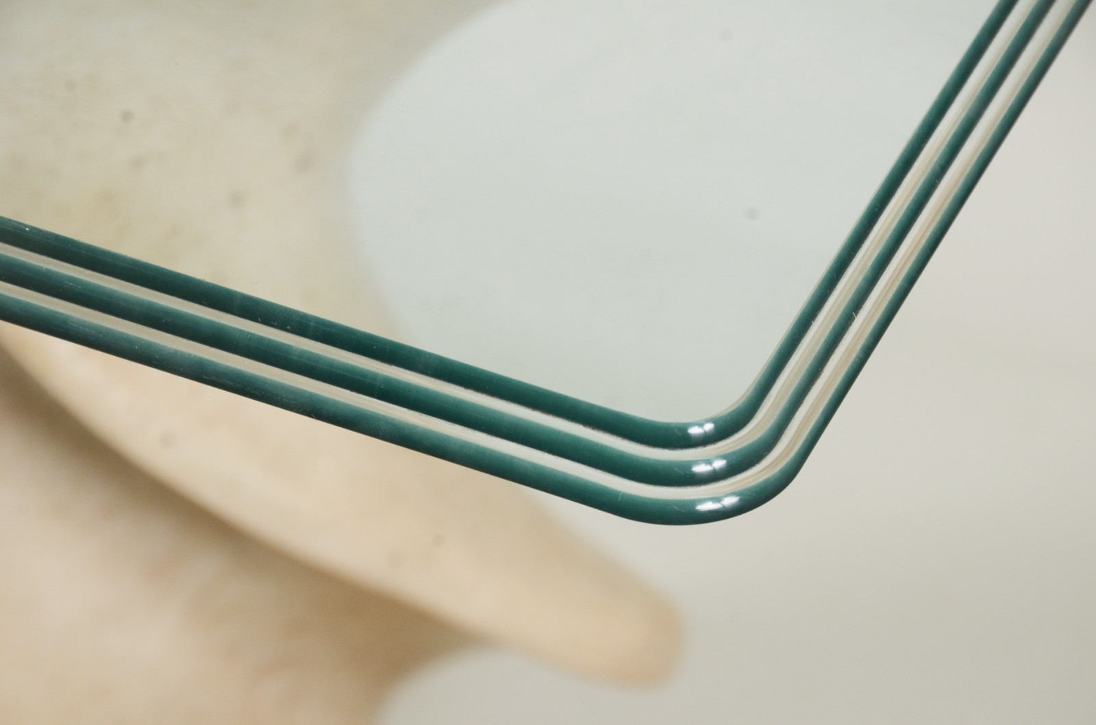 Mesa de jantar com base pó de mármore, tampo feitio retangular de... - foto 3 de 6