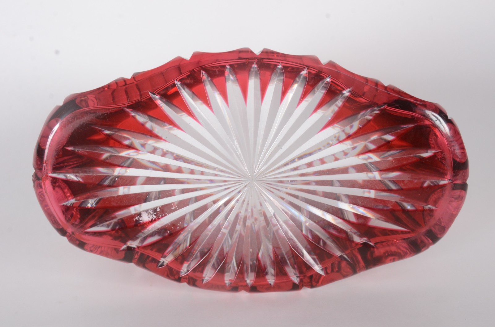 Bowl feitio navete de cristal europeu doublé rubi lapidado, borda... - foto 6 de 6