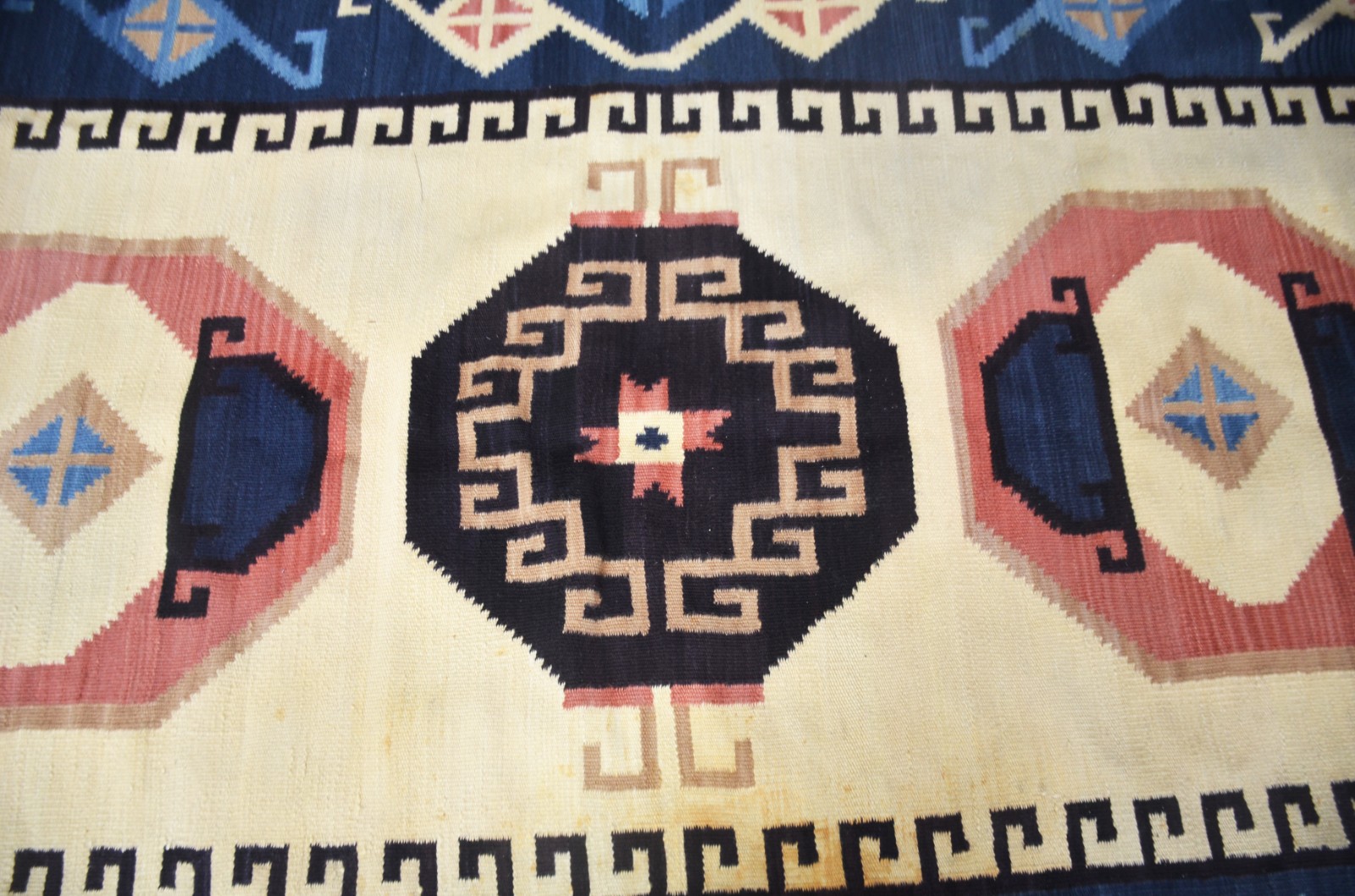 Tapete nacional desenho Kilim. - foto 7 de 11