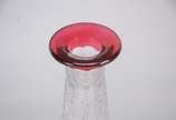 Baccarat (1764),  - Belíssima licoreira de cristal frances doublé rosa lapidado. Base com estrela de 24 pontas.