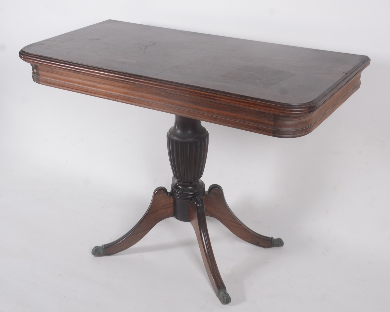 Mesa/console de jacarandá, tampo dobrável, apoio em coluna central... - foto 1 de 10