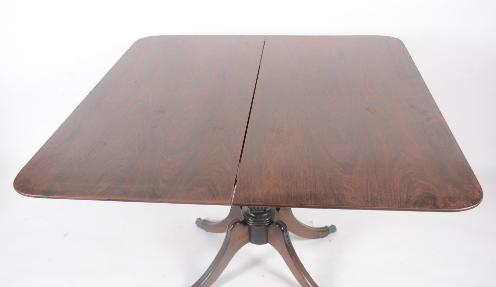 Mesa/console de jacarandá, tampo dobrável, apoio em coluna central... - foto 4 de 10
