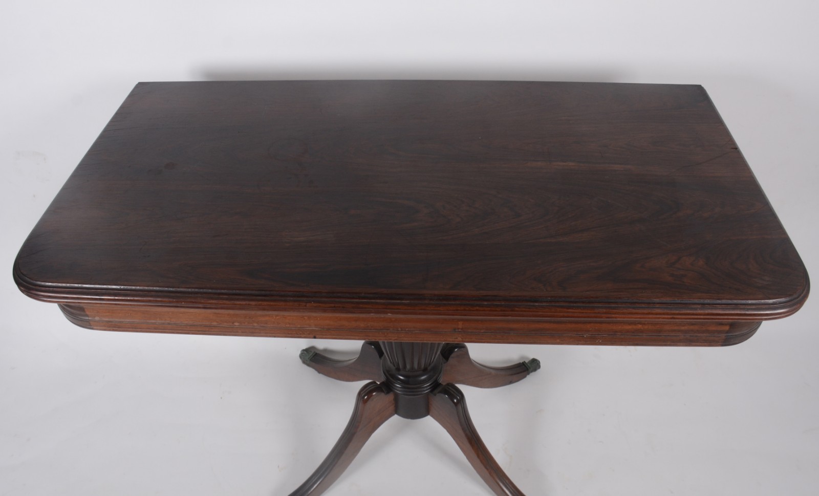 Mesa/console de jacarandá, tampo dobrável, apoio em coluna central... - foto 8 de 10