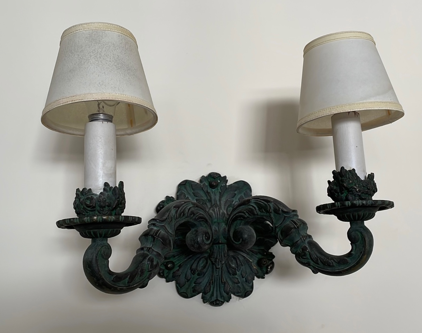 Conjunto de Lustre de metal para 5 luzes e par de apliques para duas... - foto 3 de 5