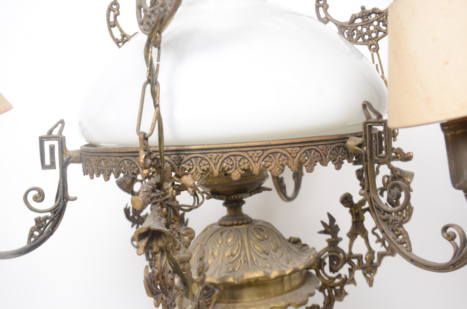 Lanterna de teto de metal, cúpula de vidro branco opalinado. - foto 4 de 6