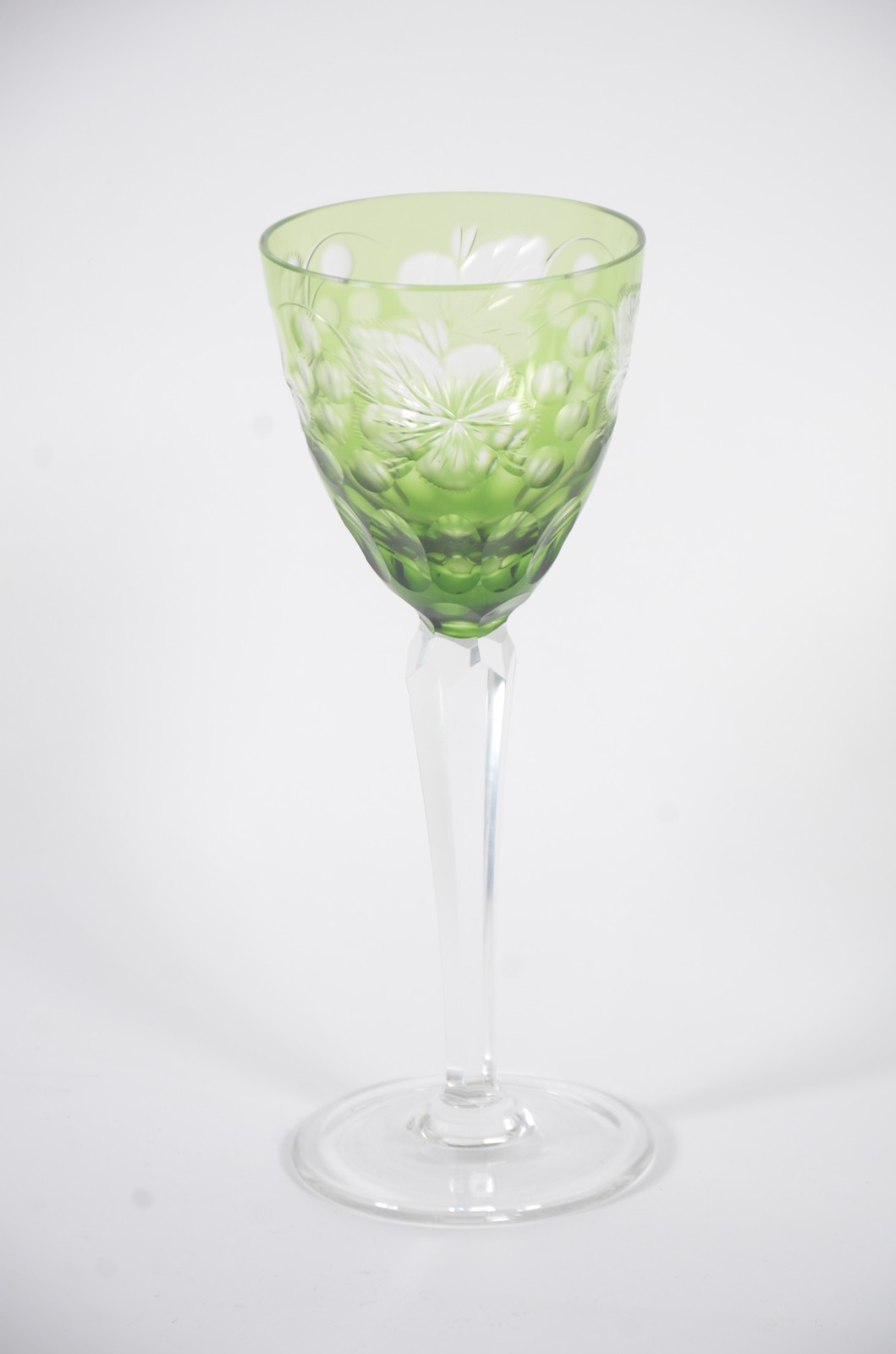 Seis cálices para vinho de cristal doublé verde lapidado. - foto 2 de 5