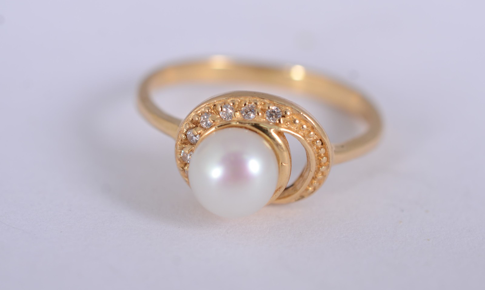 Anel de ouro amarelo 18 k., contraste 750mls com mini brilhantes e... - foto 2 de 7