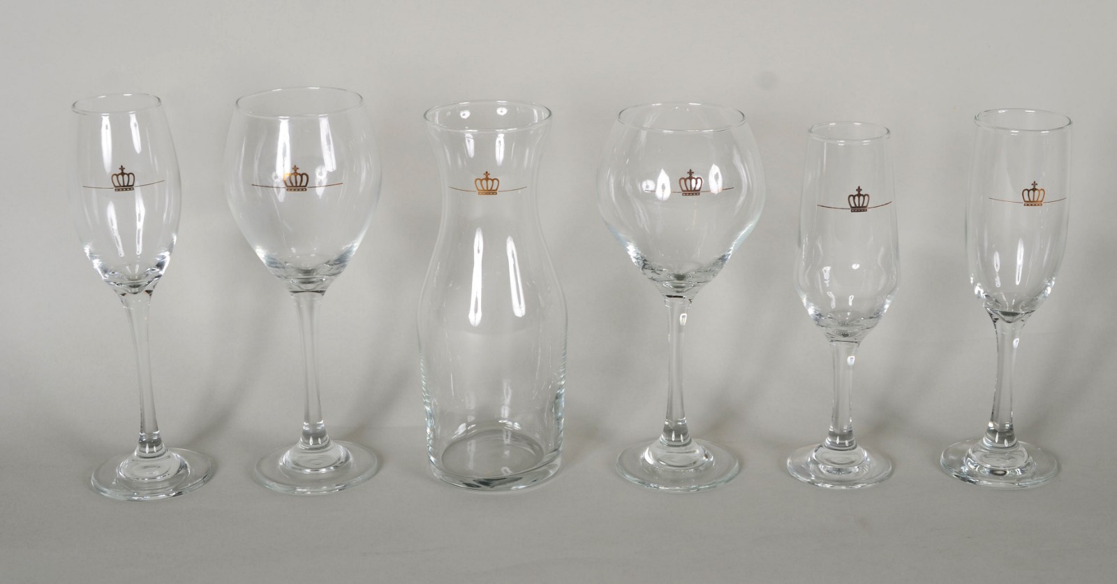 Vinte e três copos diversos em demi cristal, collection Royal... - foto 4 de 8