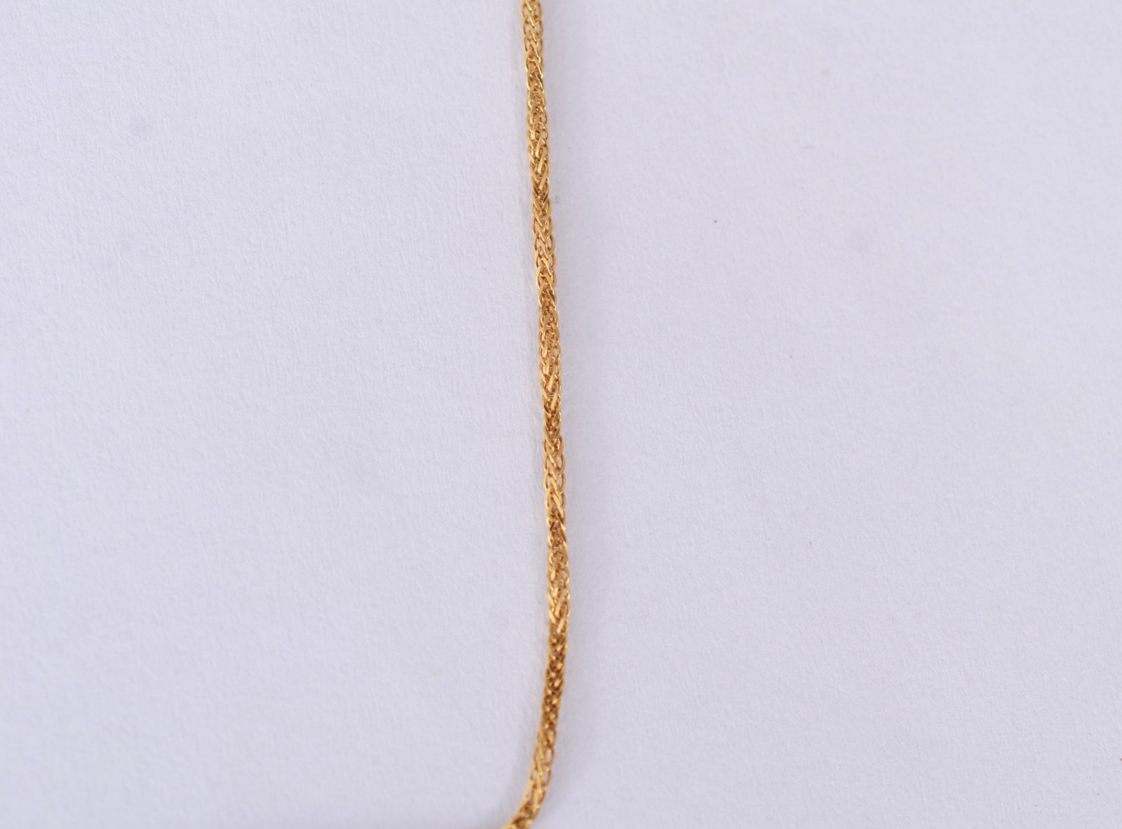 Colar de ouro 18 k., contraste 750 com pendente feitio coração. (Por... - foto 4 de 6
