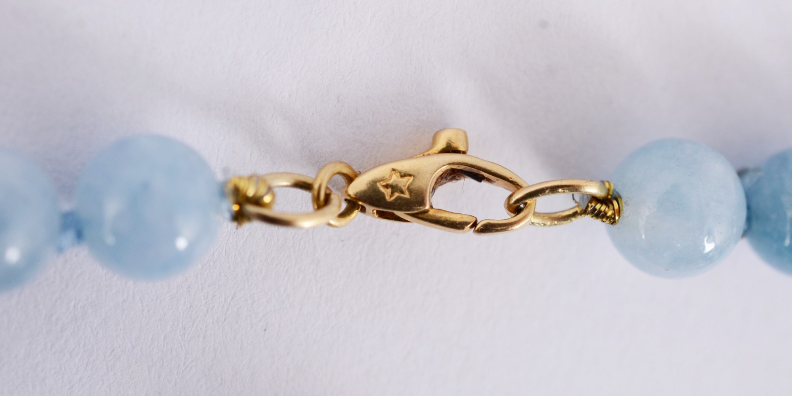 Pulseira com fecho de ouro 18 k., contraste 750 com bolas em água... - foto 4 de 4