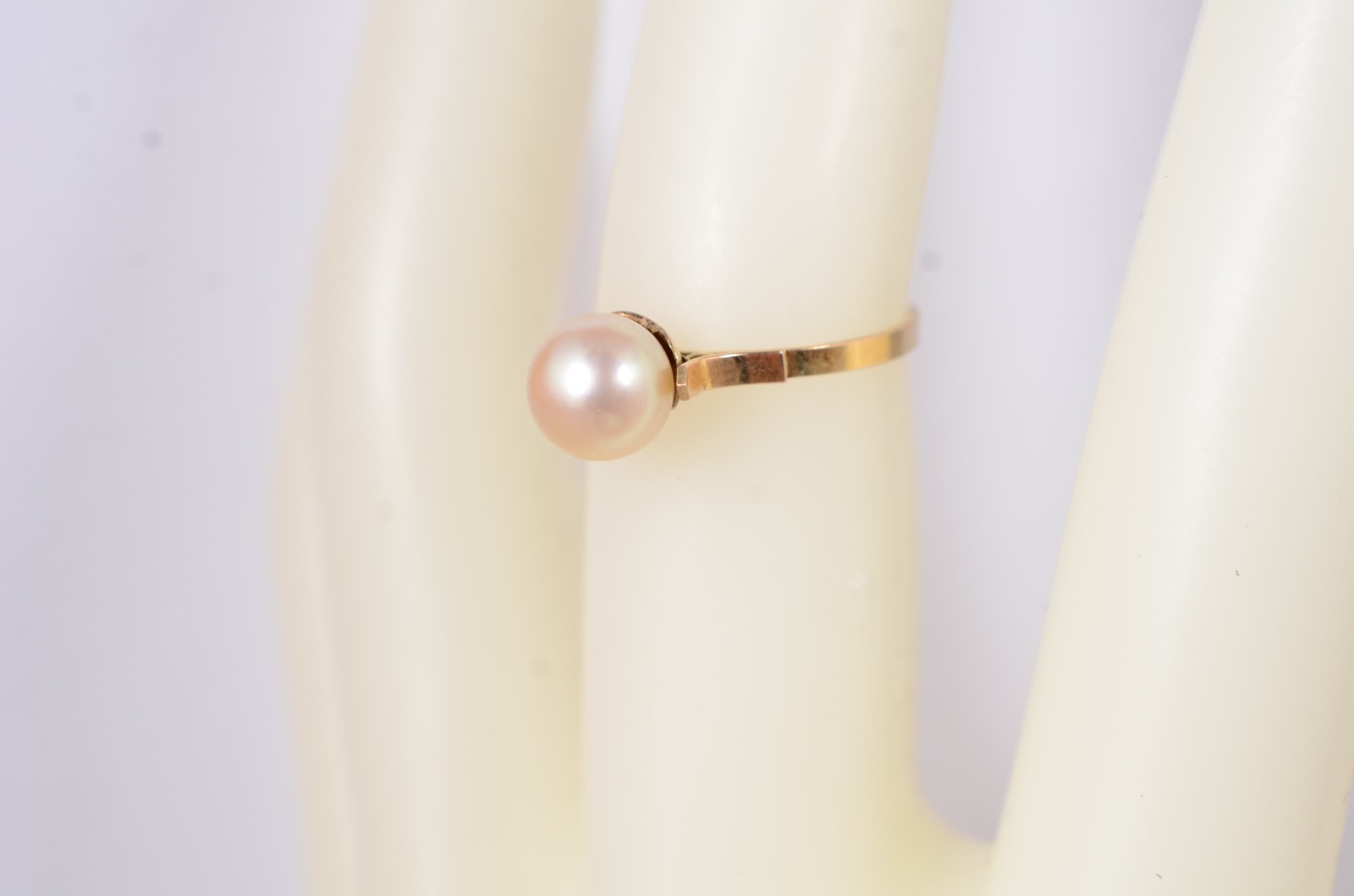 Anel de ouro 18 k. com uma perola, aro 17. (Por motivos de segurança... - foto 6 de 8