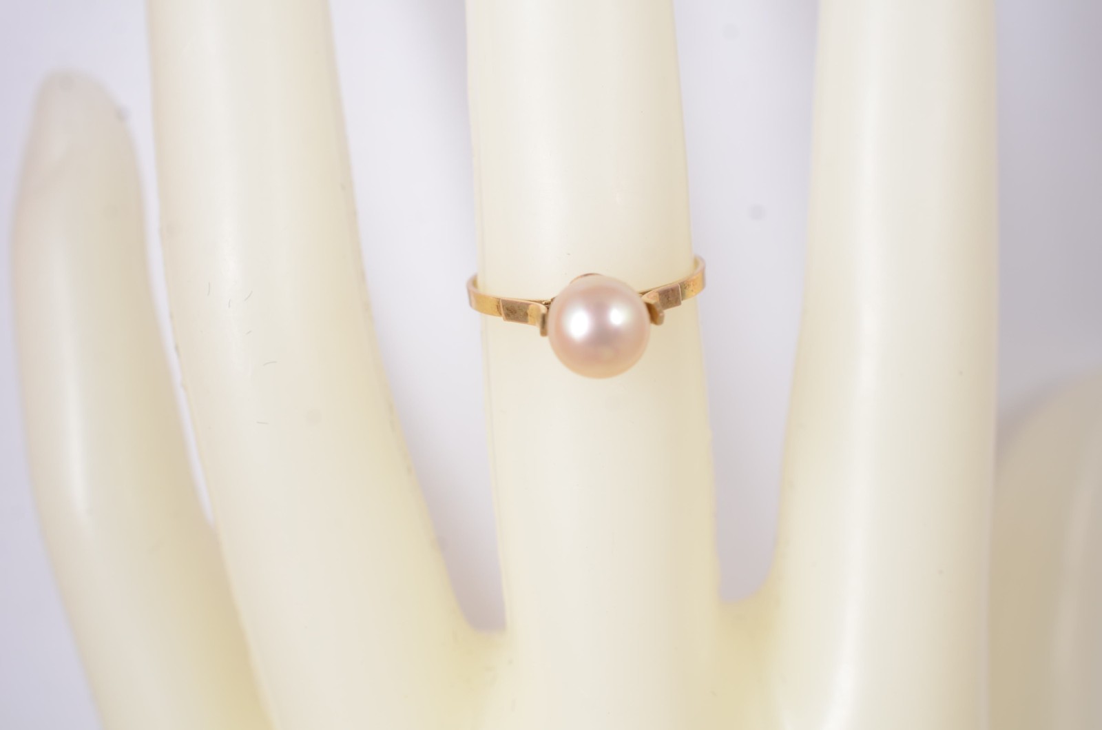 Anel de ouro 18 k. com uma perola, aro 17. (Por motivos de segurança... - foto 7 de 8