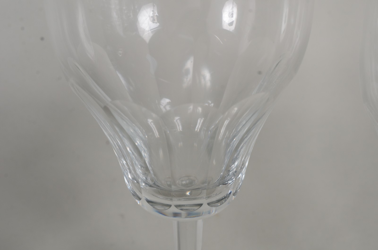Serviço de cristal, composto de: 9 para vinho tinto, 9 para vinho... - foto 4 de 6