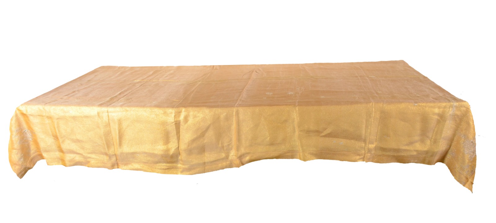 Toalha de mesa branca de renda com forro dourado. - foto 3 de 11