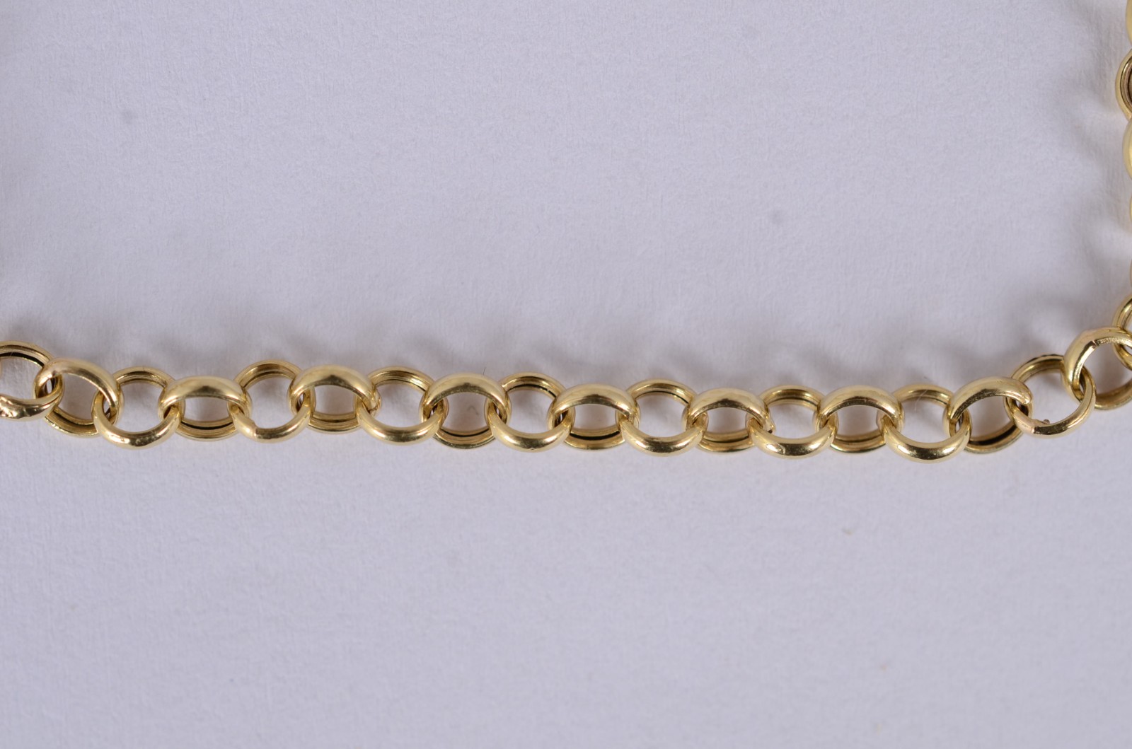 Pulseira de ouro 18 k., contraste 750 com élos portugueses. (Por... - foto 2 de 4