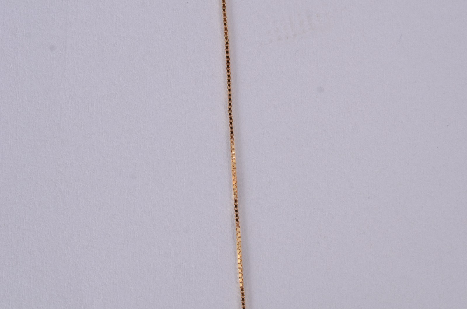Colar com ponto de luz de ouro 18 k., contraste 750, malha veneziana... - foto 5 de 6