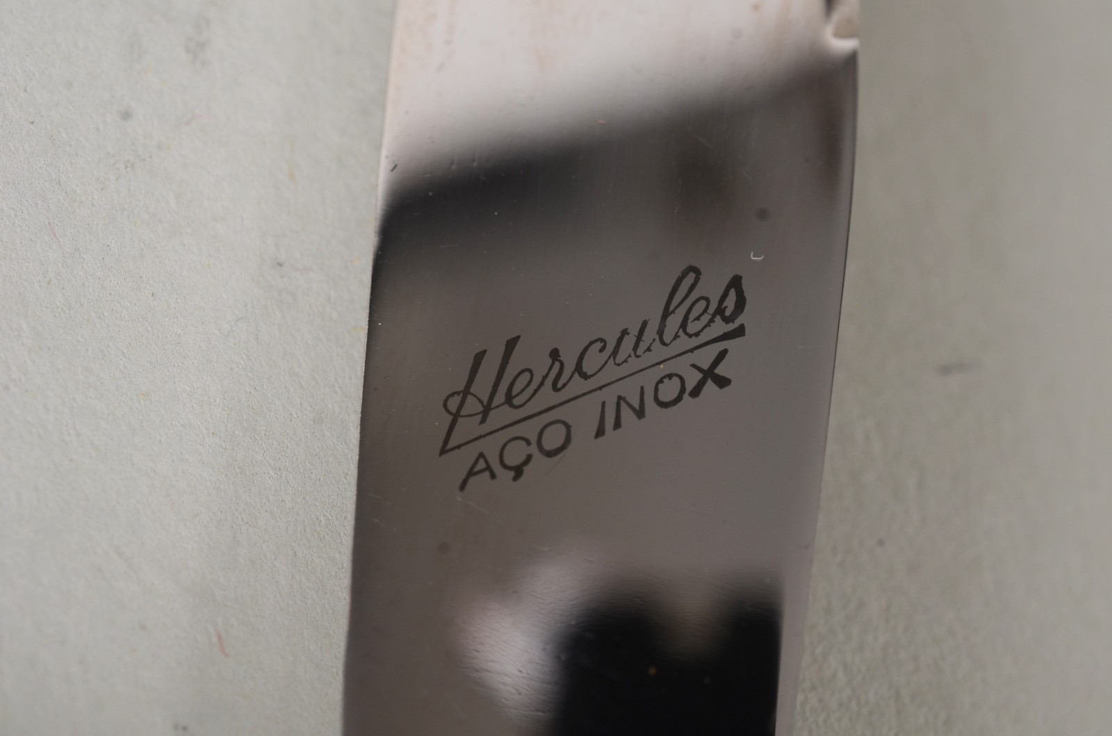 Faqueiro de aço Inox Hercules, composto de: 11 garfos, 11 facas, 12... - foto 7 de 11