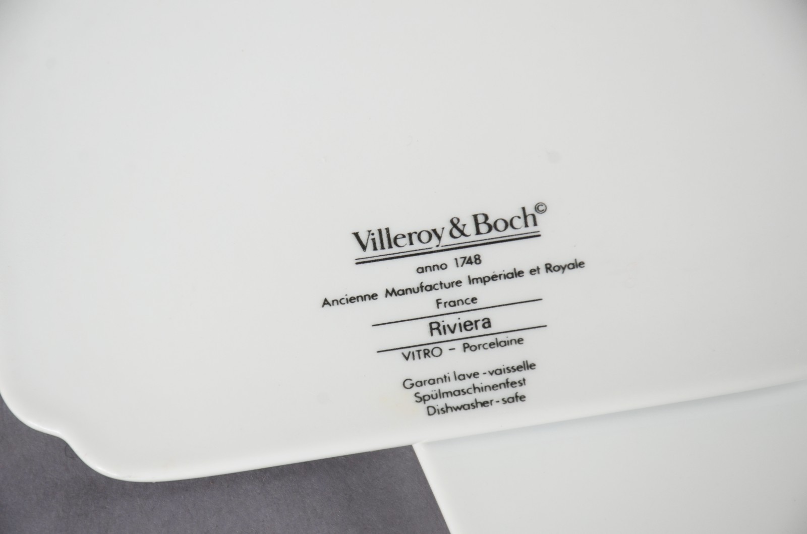 Cinco peças de servir de porcelana Vileroy Boch, decorados com... - foto 5 de 6