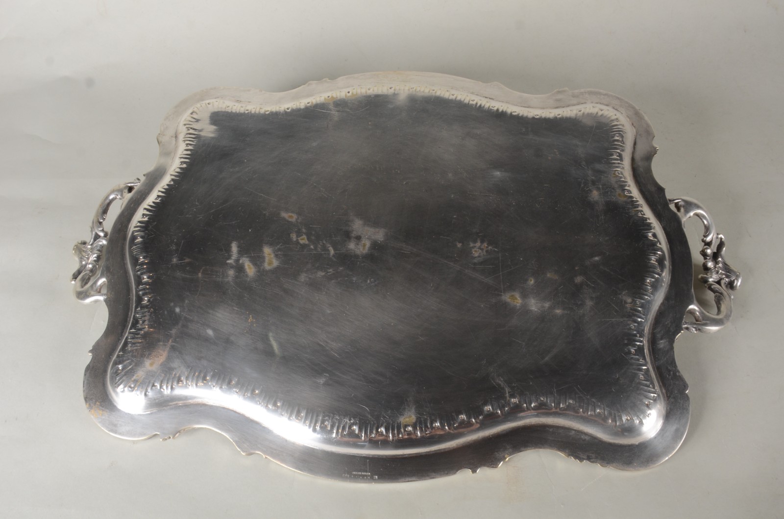 Baixela de metal prateado composto de 5 peças, sendo: Samovar, 2... - foto 4 de 11
