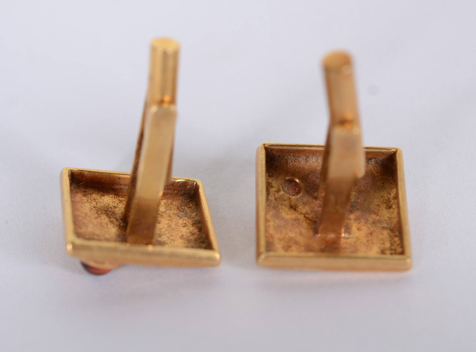 Par de abotoaduras de ouro 18 k. com pedra âmbar (Por motivos de... - foto 5 de 6