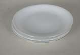 Porcelanas Renner (1937-1990),  - Aparelho de jantar, chá e café de porcelana Renner branca, borda com folhas de parreira, composto de: 23 pratos rasos, 10 fundos, 3 açucareiros (1 sem