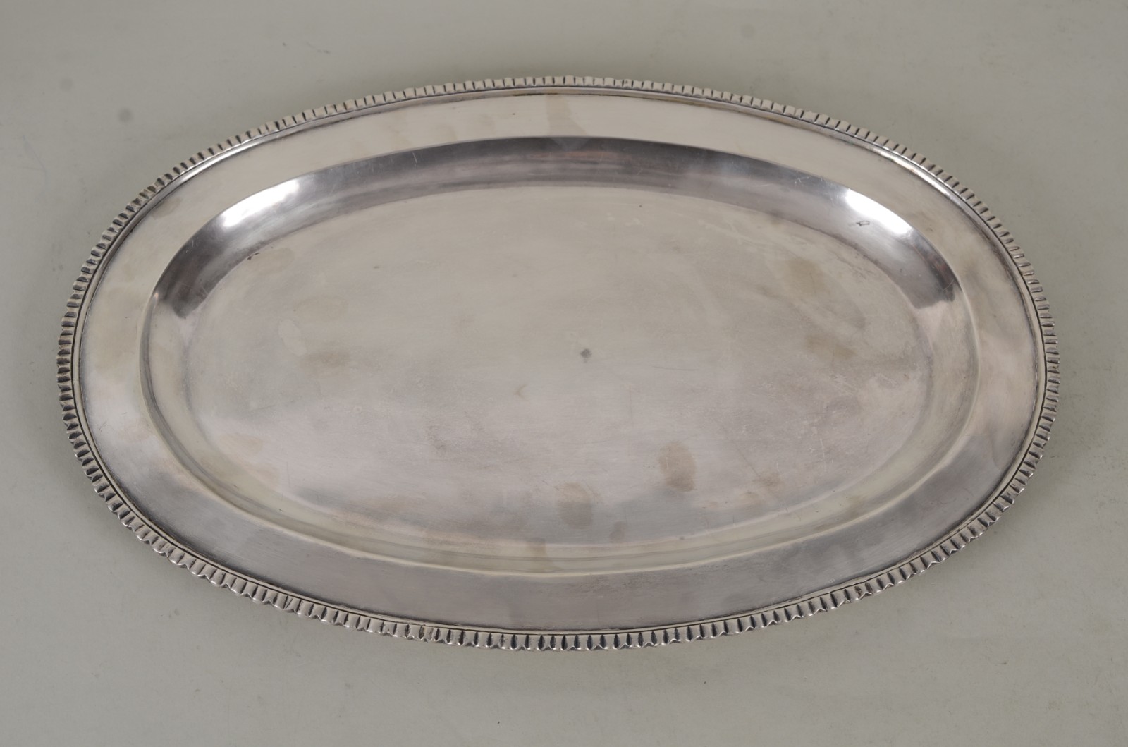 Travessa de prata Sterling, contraste 925 feitio oval. Peso da prata... - foto 3 de 8