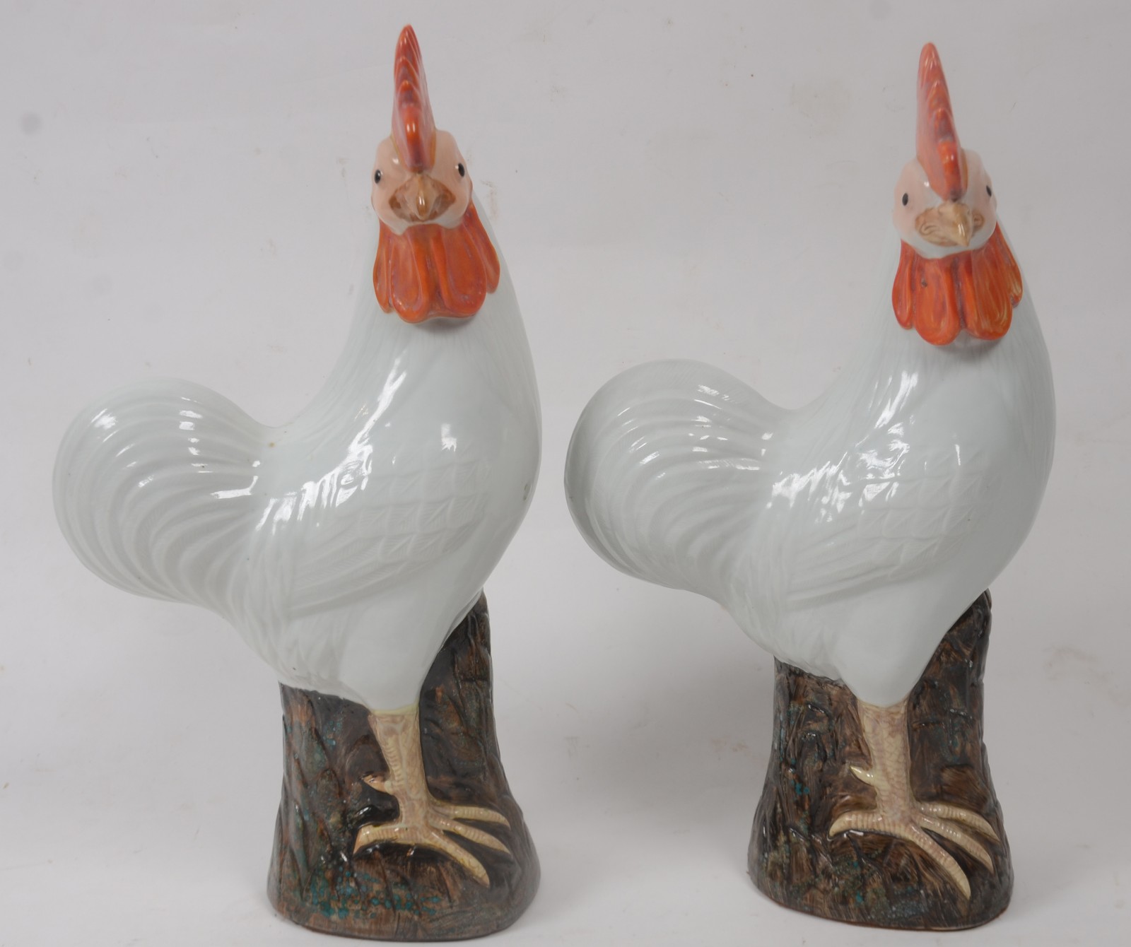 Par de galos de porcelana chinesa. - foto 2 de 6