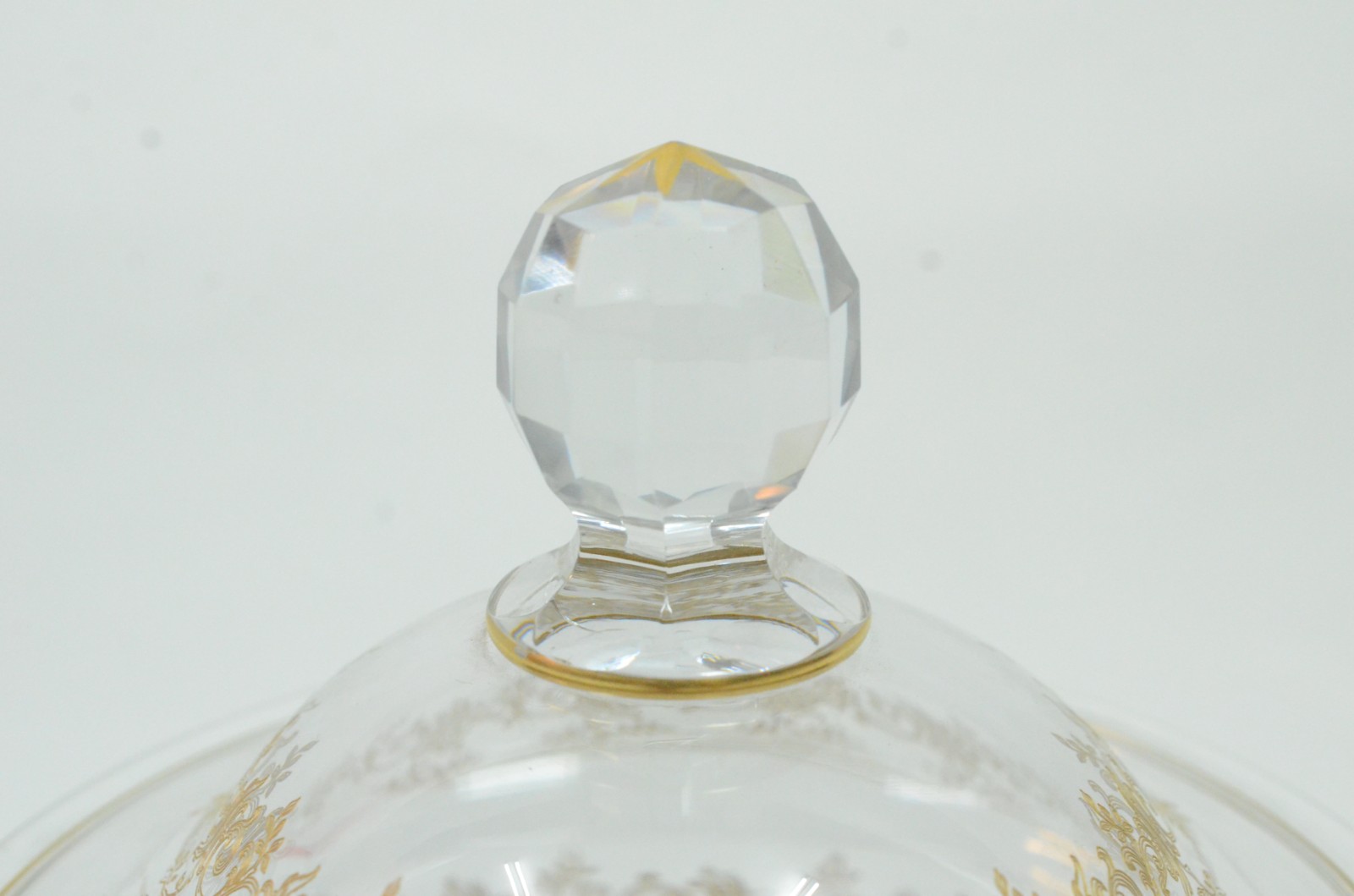 Compoteira de cristal com presentoir, decorada com guirlandas... - foto 2 de 9