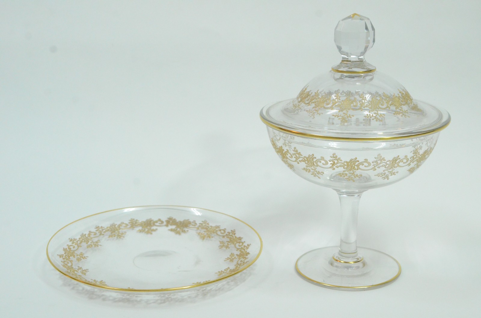 Compoteira de cristal com presentoir, decorada com guirlandas... - foto 5 de 9