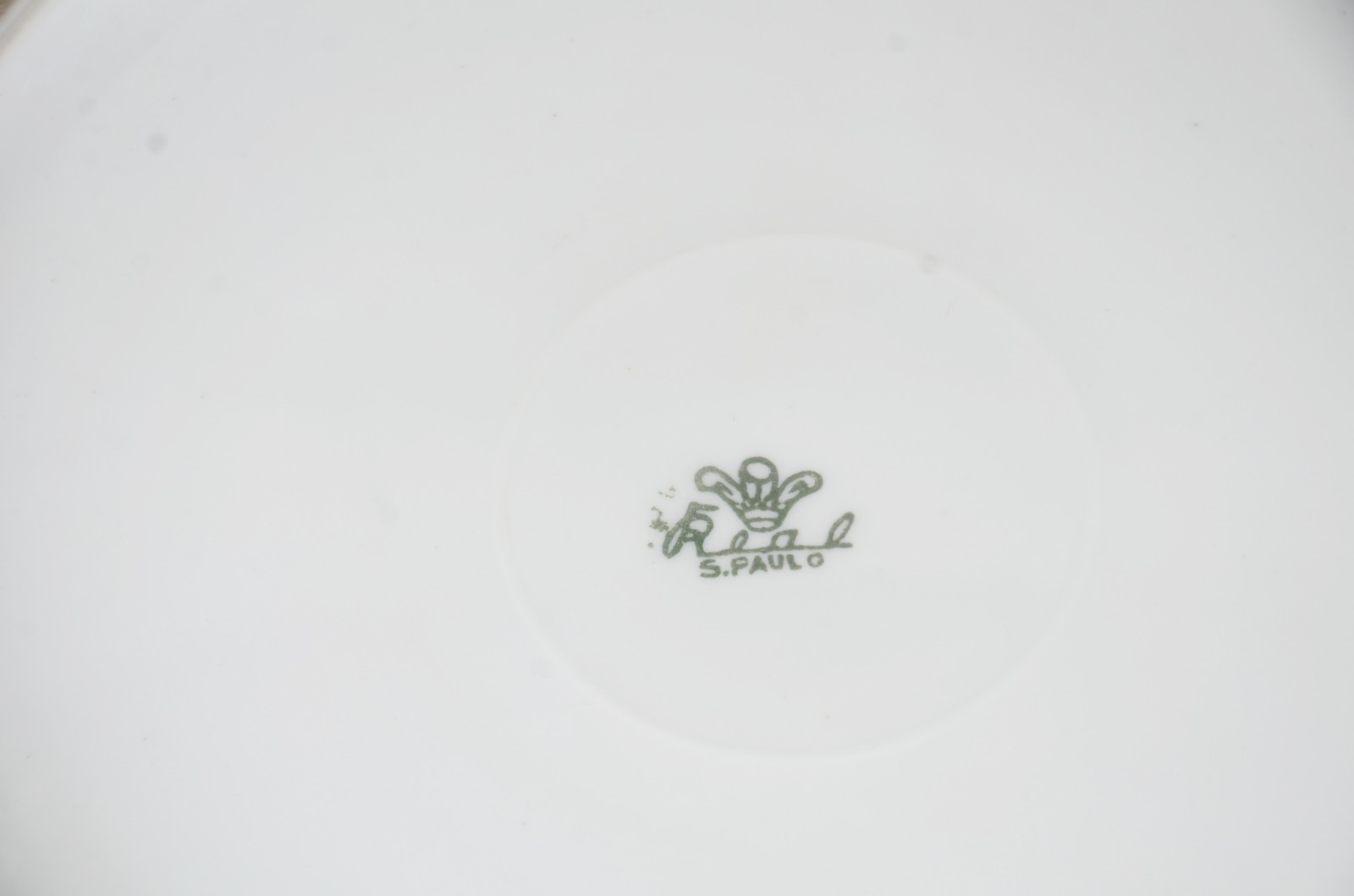 Diversas peças de porcelana, sendo: par de vasos de porcelana Real... - foto 5 de 11