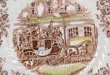 JohnsonBros England (1883-2015),  - Aparelho de jantar de faiança inglesa Johnson Bros - Coaching Scenes, decorada com cenas de  carruagens em tons de marrom e branco, composto de: 30 pr