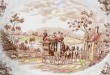 JohnsonBros England (1883-2015),  - Aparelho de jantar de faiança inglesa Johnson Bros - Coaching Scenes, decorada com cenas de  carruagens em tons de marrom e branco, composto de: 30 pr